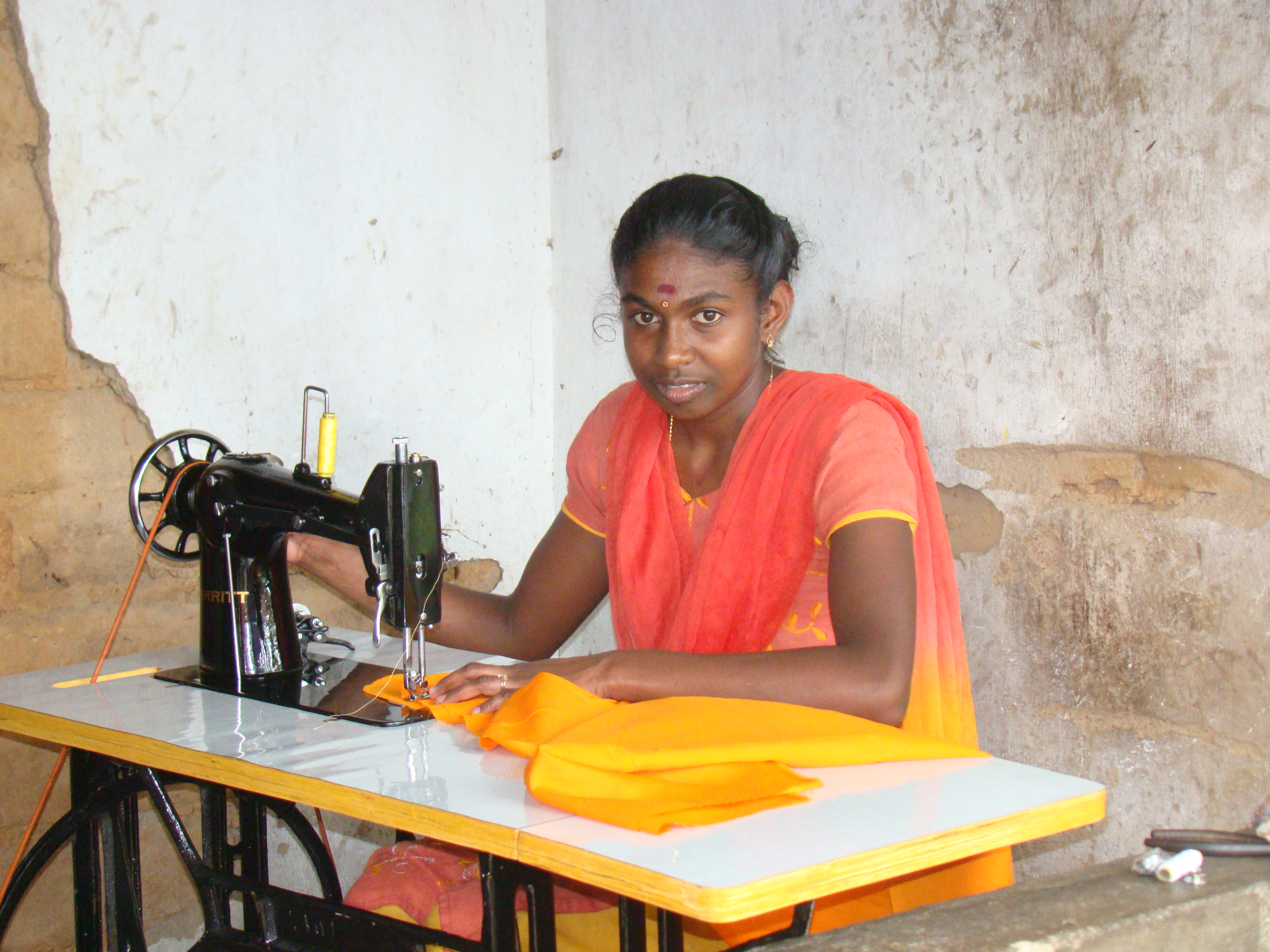 <!--:en-->Open Coffee Alkmaar donates stitching machine in India<!--:--><!--:nl-->Open Coffee Alkmaar doneert naaimachine in India<!--:--><!--:sv-->Open Coffee Alkmaar donerar sy maskin i Indien<!--:--><!--:de-->Open Coffee Alkmaar spendet Nähmaschine in Indien   <!--:-->